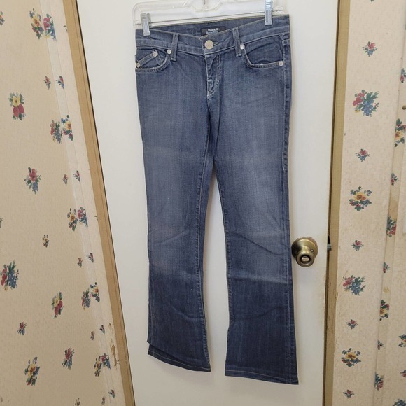 Rock & Republic "Kiedis" Women's Size 24 Blue Jeans w/Back Pocket Embellishment - Picture 2 of 7
